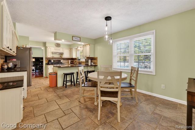 3761 Christopher Drive, Brighton, MI 48114