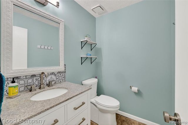 3761 Christopher Drive, Brighton, MI 48114