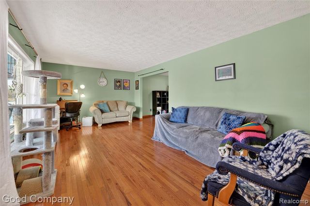 3761 Christopher Drive, Brighton, MI 48114