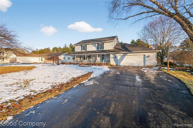 3761 Christopher Drive, Brighton, MI 48114