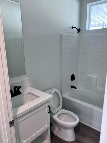 1445 W. Florida Ave W 32, Hemet, CA 92543