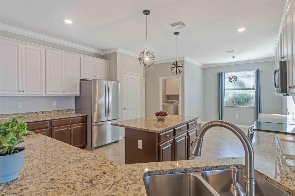 Image 23 of property listing at 13634 VANCANZA DRIVE, Venice, FL 34293