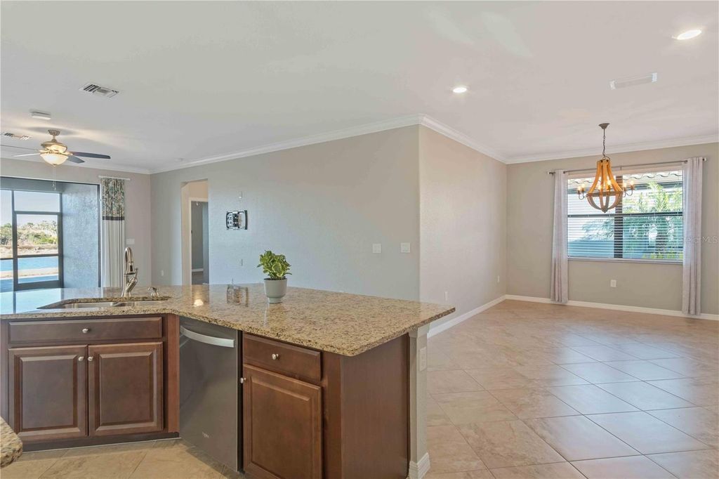 Image 33 of property listing at 13634 VANCANZA DRIVE, Venice, FL 34293
