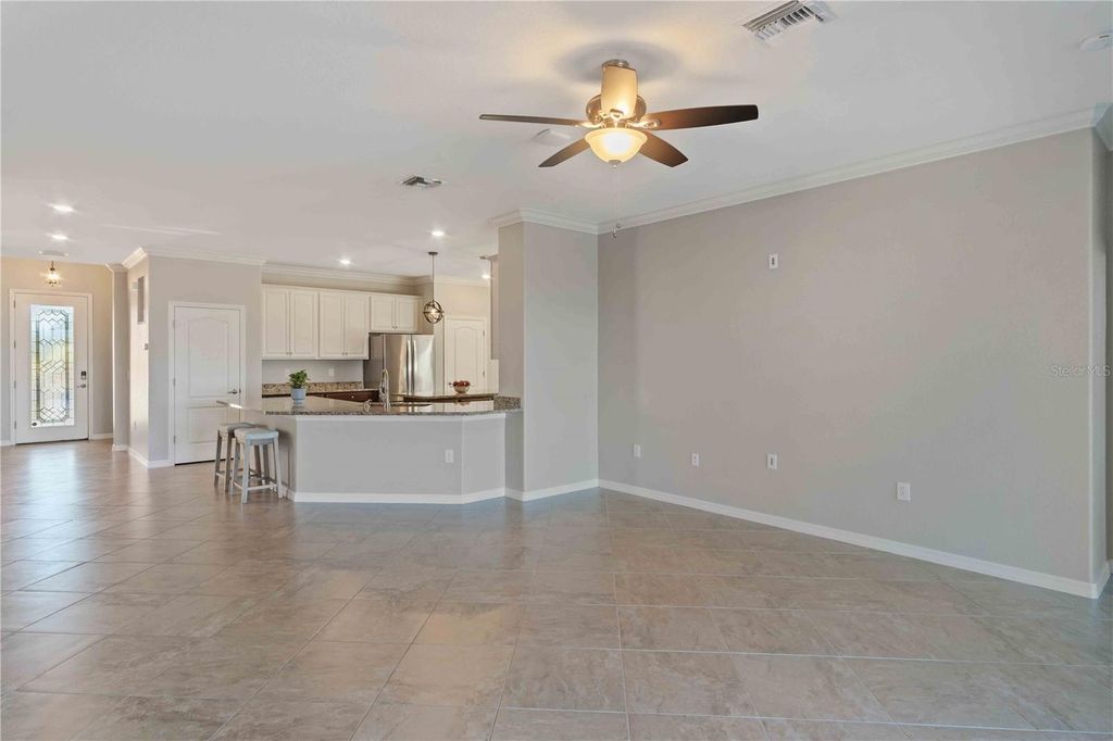 Image 37 of property listing at 13634 VANCANZA DRIVE, Venice, FL 34293