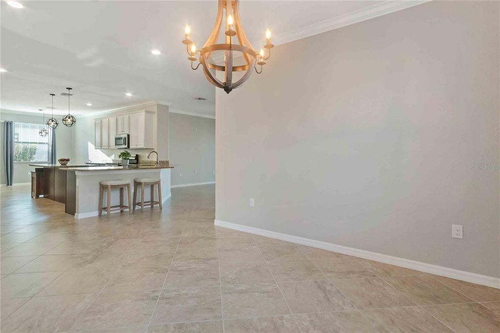 Image 39 of property listing at 13634 VANCANZA DRIVE, Venice, FL 34293