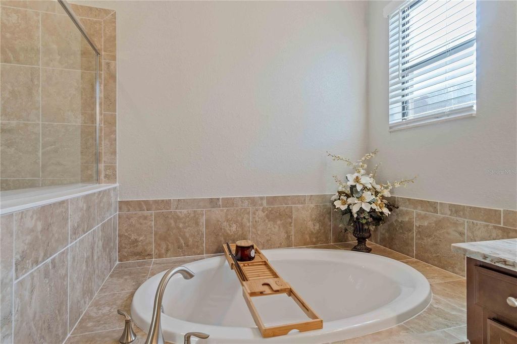 Image 50 of property listing at 13634 VANCANZA DRIVE, Venice, FL 34293