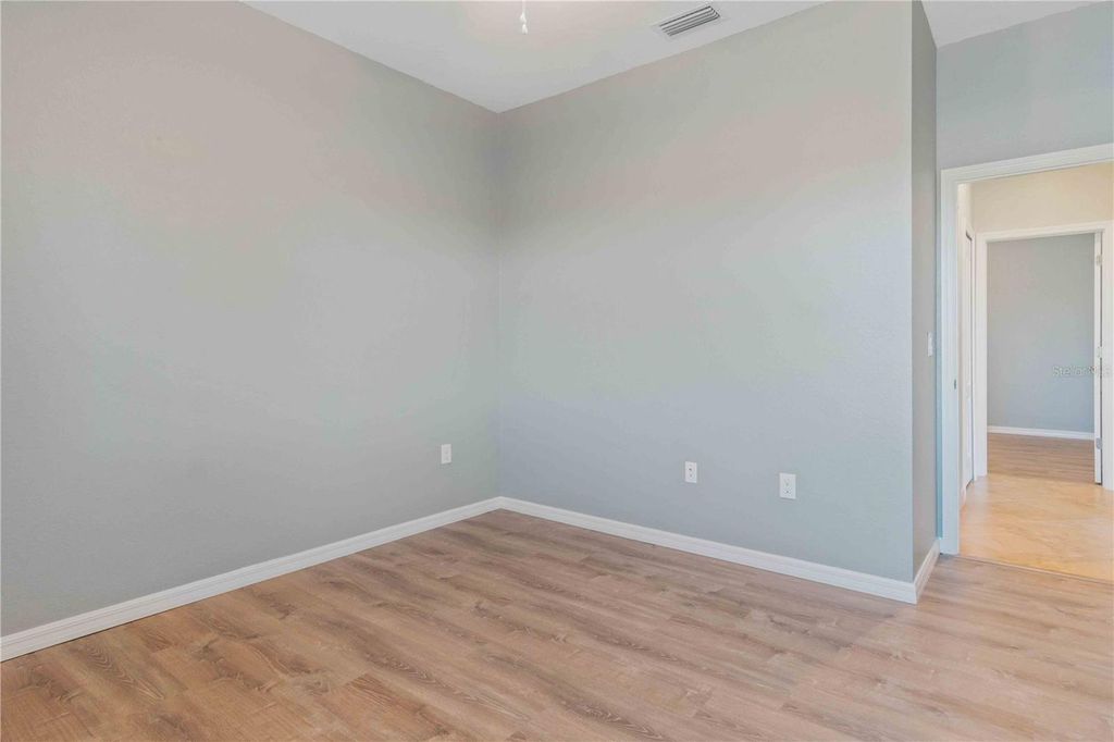 Image 57 of property listing at 13634 VANCANZA DRIVE, Venice, FL 34293