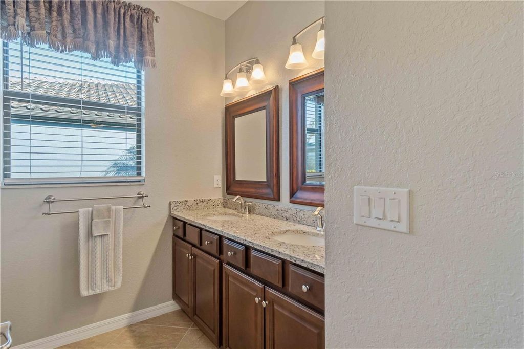 Image 60 of property listing at 13634 VANCANZA DRIVE, Venice, FL 34293