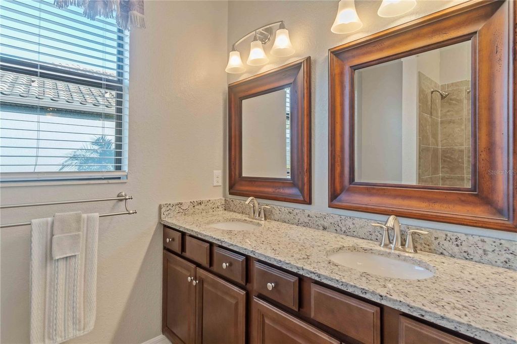 Image 61 of property listing at 13634 VANCANZA DRIVE, Venice, FL 34293