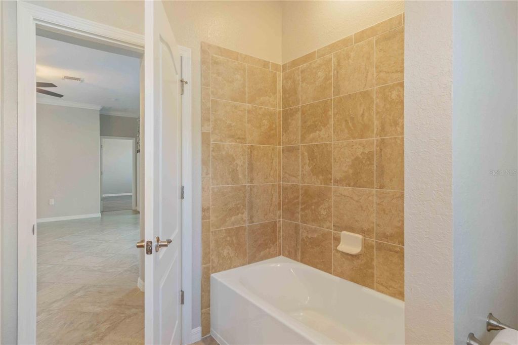 Image 62 of property listing at 13634 VANCANZA DRIVE, Venice, FL 34293