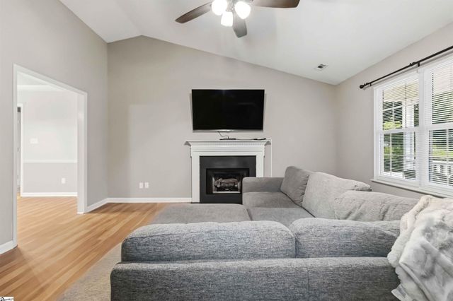 216 Eastridge Court, Cowpens, SC 29330