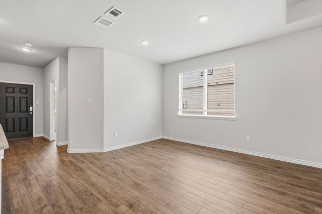 10636 Stag Lane, Fort Worth, TX 76036