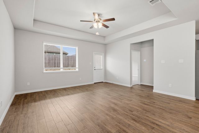 10636 Stag Lane, Fort Worth, TX 76036