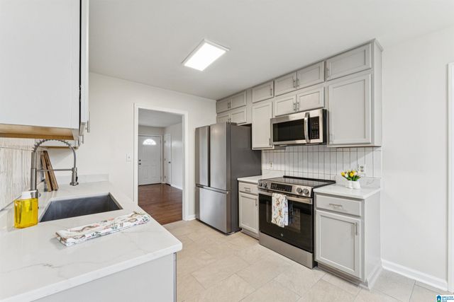 113 AMBER TRACE, Trussville, AL 35173