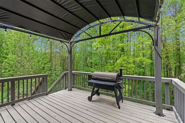 2129 Hamby Cove Drive NW, Acworth, GA 30102