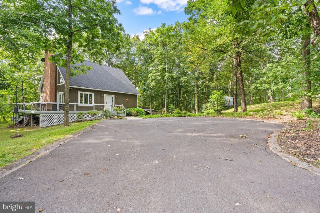 1 MILL TRL, Fairfield, PA 17320