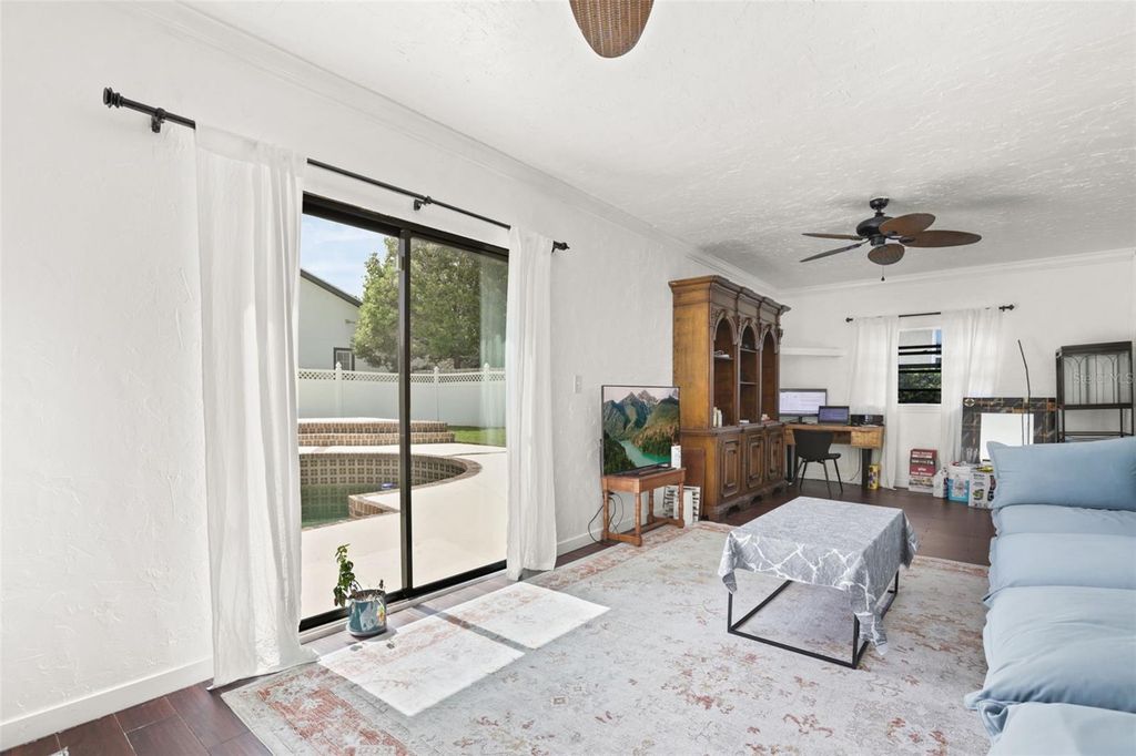 Image 21 of property listing at 9524 BAY VISTA ESTATES BOULEVARD, Orlando, FL 32836