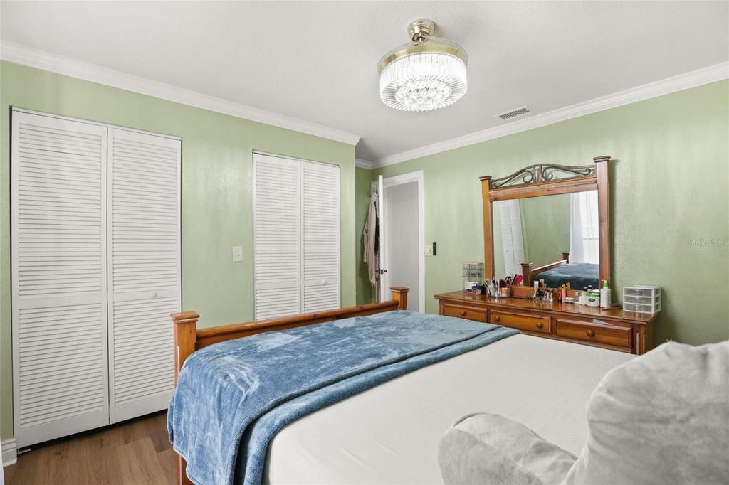Image 25 of property listing at 9524 BAY VISTA ESTATES BOULEVARD, Orlando, FL 32836