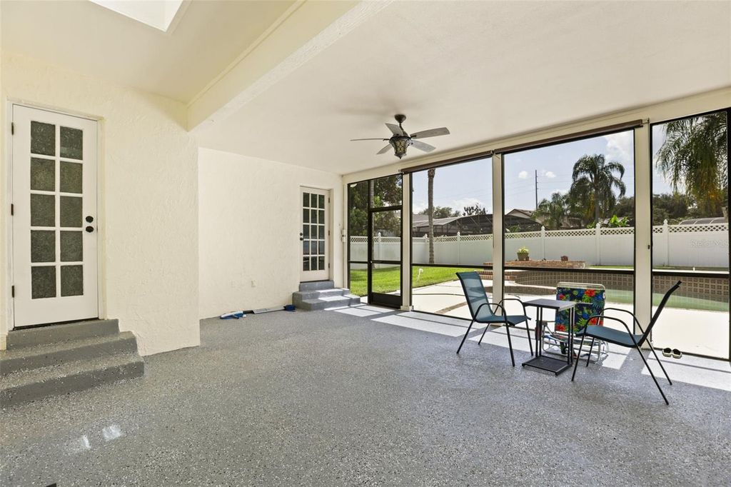 Image 38 of property listing at 9524 BAY VISTA ESTATES BOULEVARD, Orlando, FL 32836