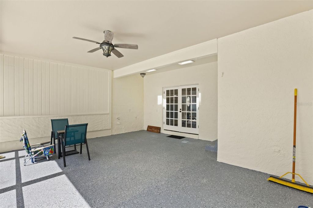 Image 39 of property listing at 9524 BAY VISTA ESTATES BOULEVARD, Orlando, FL 32836