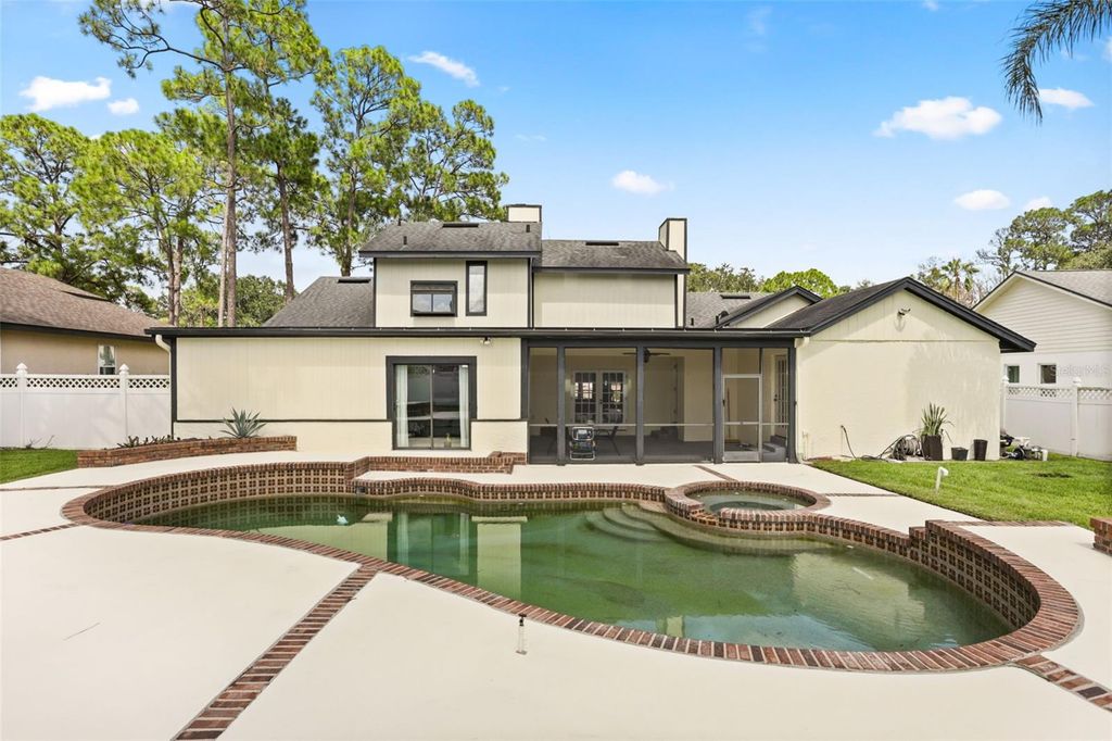Image 40 of property listing at 9524 BAY VISTA ESTATES BOULEVARD, Orlando, FL 32836