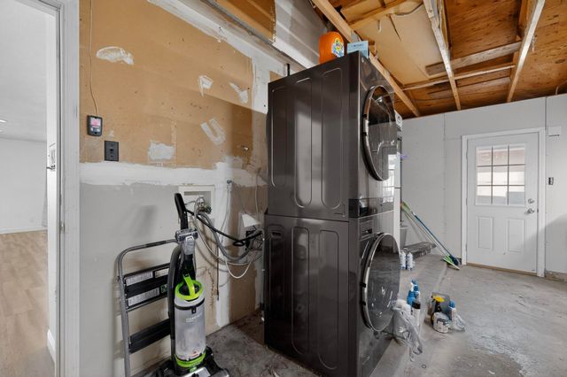 7209 Oralee Street NE, Albuquerque, NM 87109