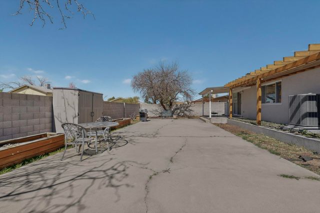 7209 Oralee Street NE, Albuquerque, NM 87109
