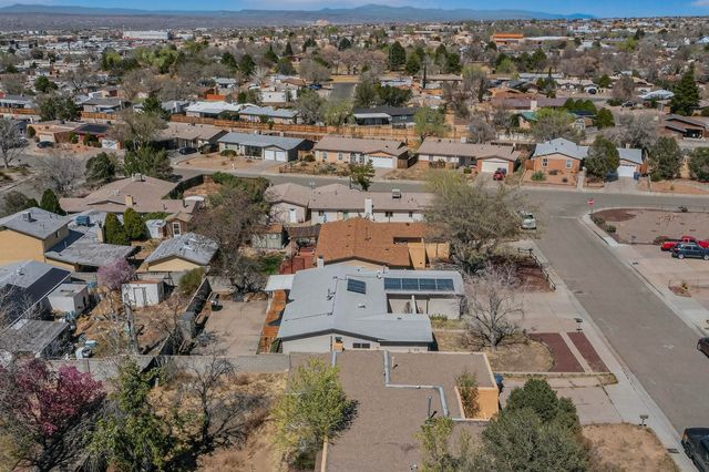 7209 Oralee Street NE, Albuquerque, NM 87109