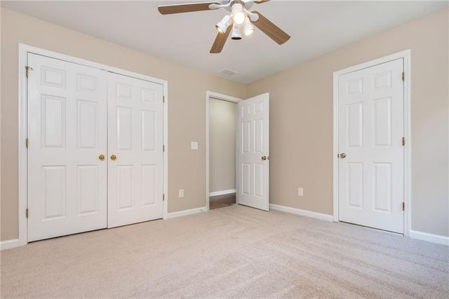2865 Stoneglen Close, Roswell, GA 30076