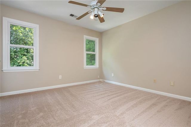 2865 Stoneglen Close, Roswell, GA 30076