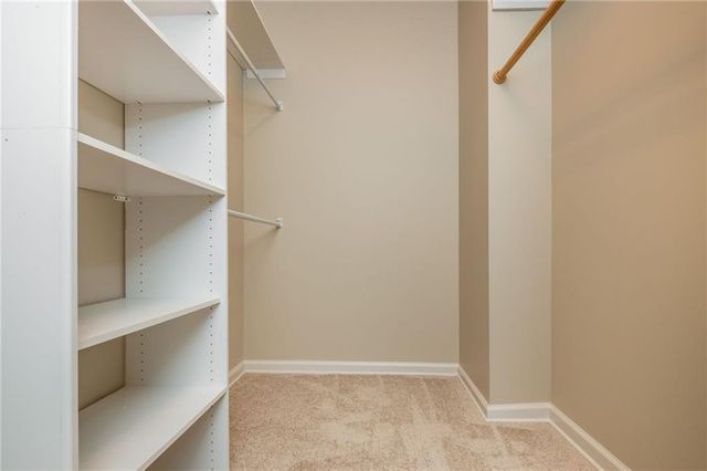 2865 Stoneglen Close, Roswell, GA 30076