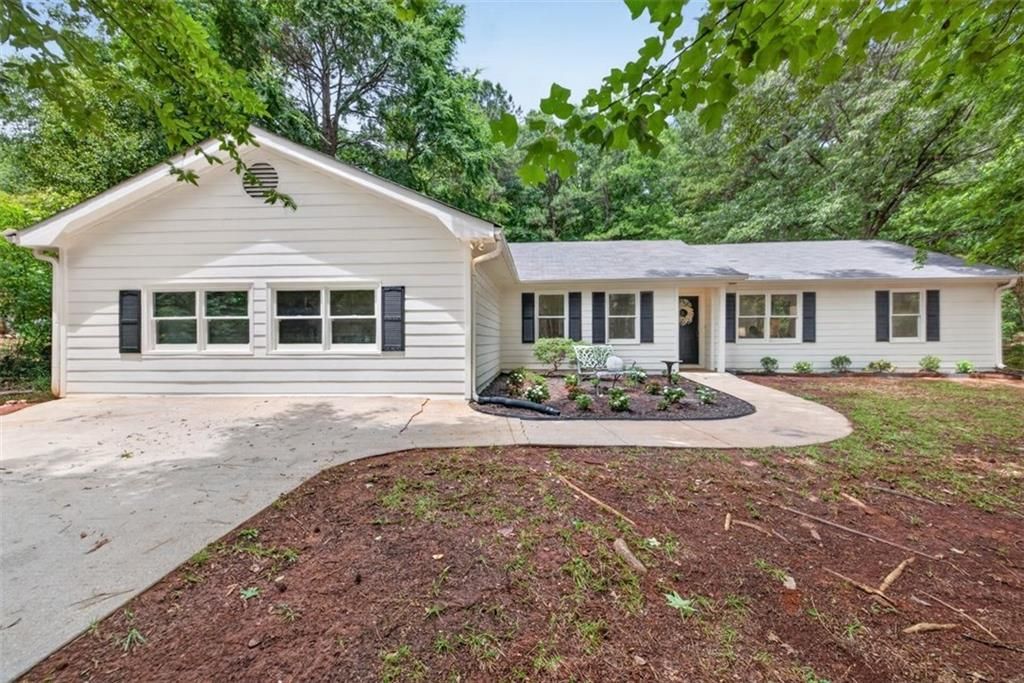 100 Willow Shoals Drive, Covington, GA 30016