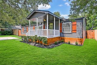 508 Verhalen Road, Alvin, TX 77511
