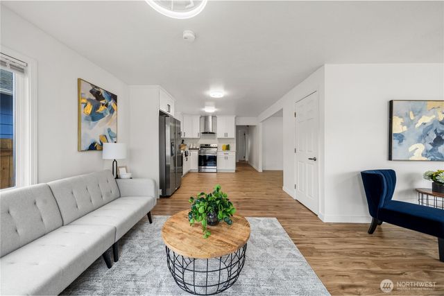 535 Morris Avenue S, Renton, WA 98057