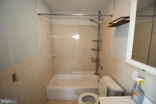 705 W PHILADELPHIA AVENUE, Morrisville, PA 19067