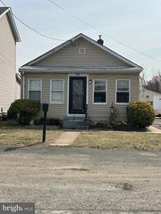 705 W PHILADELPHIA AVENUE, Morrisville, PA 19067
