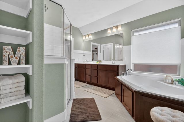 219 Mockingbird Drive, Waxahachie, TX 75165