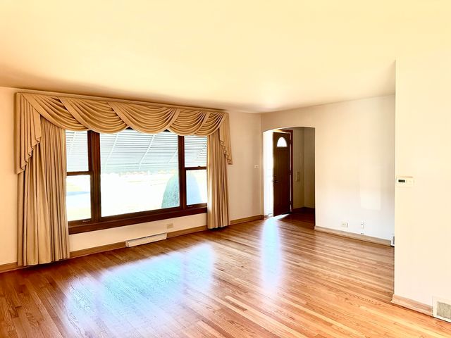 4553 N Osage Avenue, Norridge, IL 60706