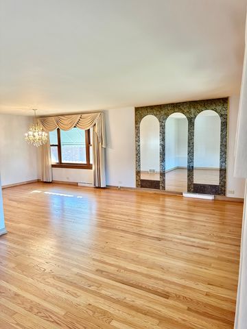 4553 N Osage Avenue, Norridge, IL 60706