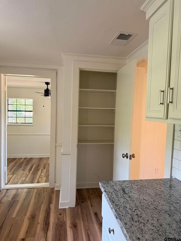 2509 Delmar Dr, Tyler, TX 75701