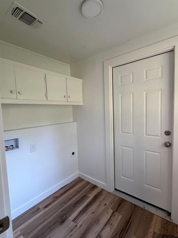 2509 Delmar Dr, Tyler, TX 75701