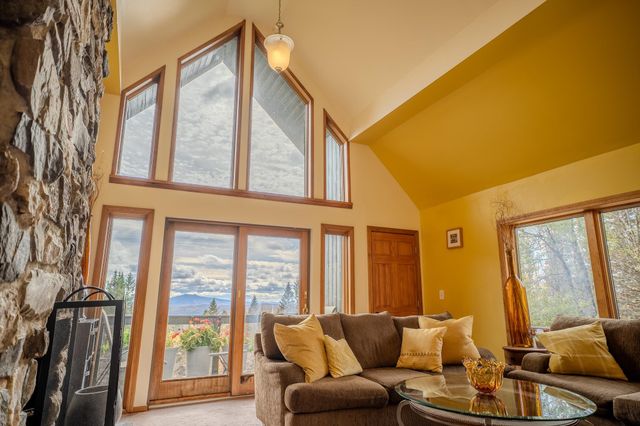 397 Mountain View Road, Newark, VT 05871
