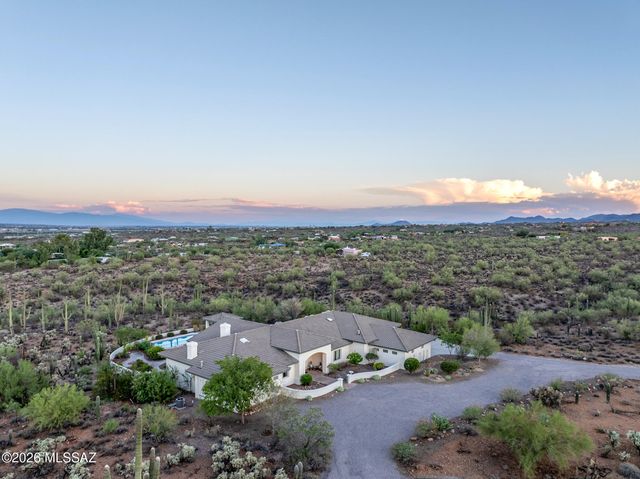 5970 W Filly Drive, Tucson, AZ 85743