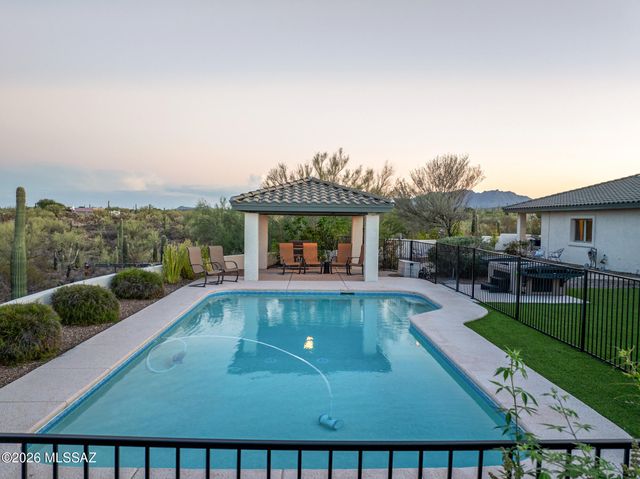 5970 W Filly Drive, Tucson, AZ 85743