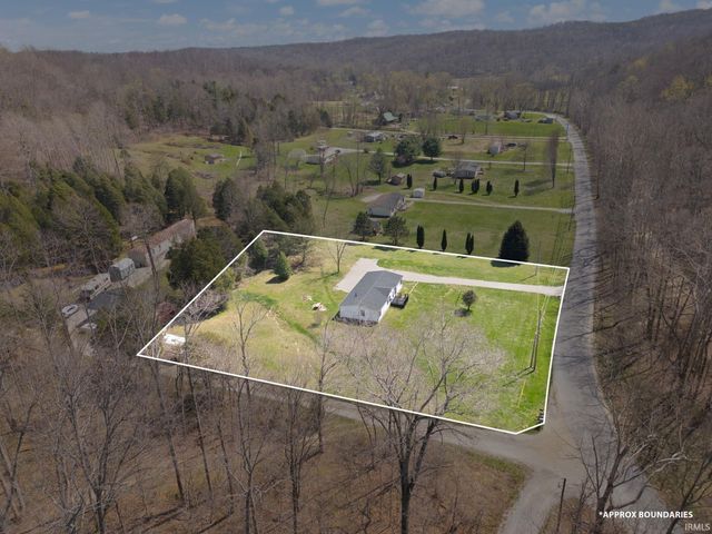 2202 W Co Rd 550 S, Paoli, IN 47454