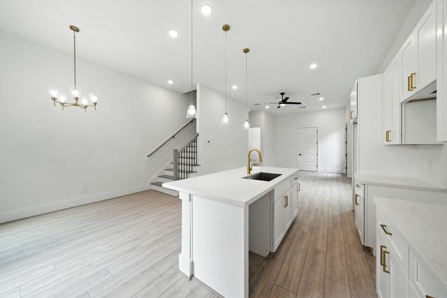 7117 England Street A, Houston, TX 77021