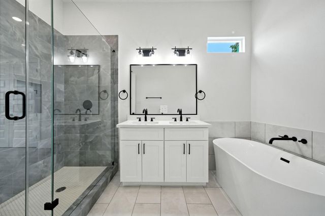 7117 England Street A, Houston, TX 77021