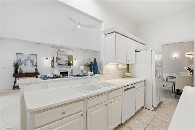 1737 Marsh RUN, Naples, FL 34109