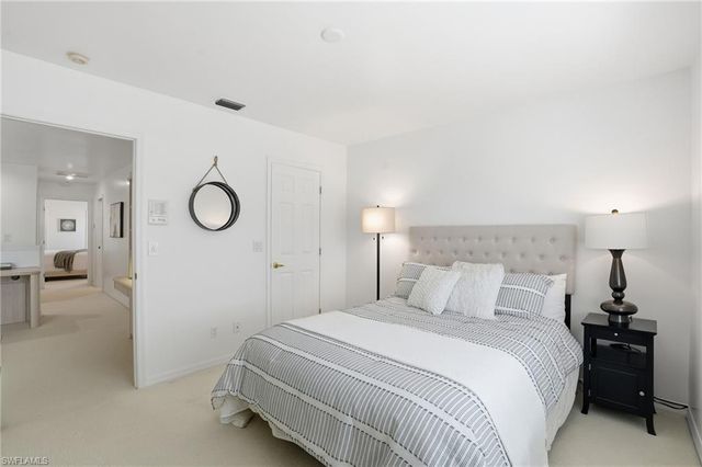 1737 Marsh RUN, Naples, FL 34109