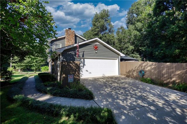 3655 Sugar Creek Lane SE, Conyers, GA 30094